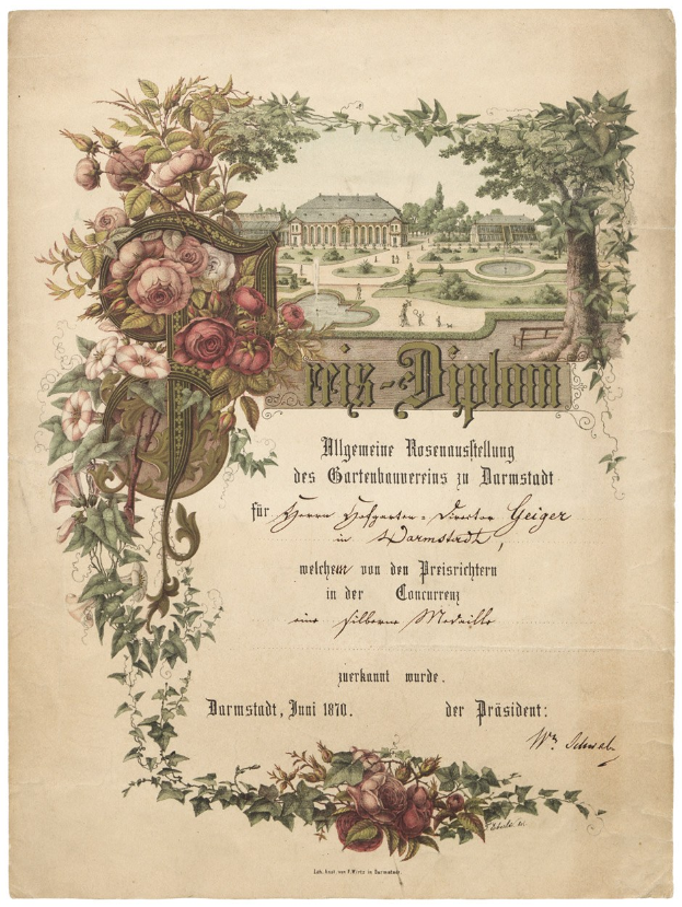 Schwarz-weißes Bild eines 1870 deutschen Diploms für Gärtner in Darmstadt, das ein von Bäumen, Pflanzen und Blumen umgebenes Gebäude zeigt.
