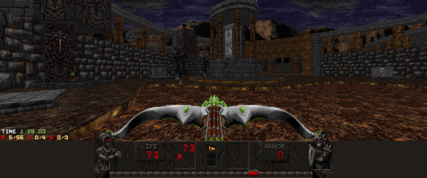 Eine Dungeon-Szene aus *Dungeon Master II* mit einem Drachen in der Mitte, umgeben von Wänden, Säulen und anderen Gegenständen, mit spielbezogenen Texten und Zahlen unten.