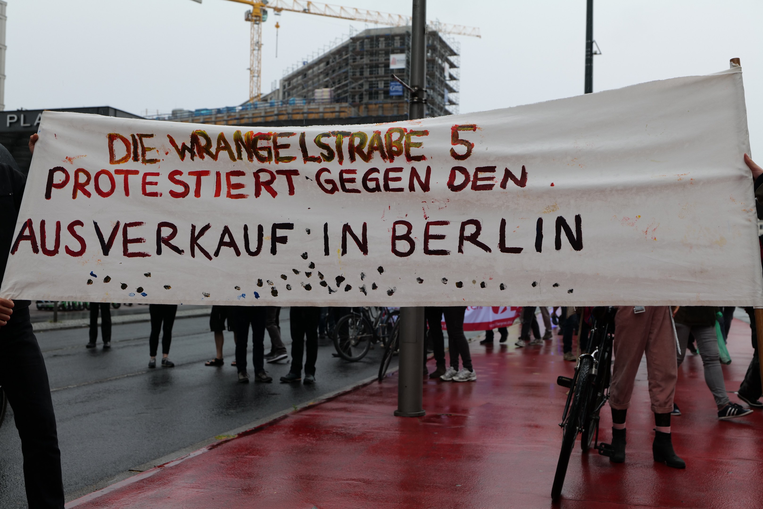 Protest auf Ku'damm für den Erhalt der RAW-Gelände