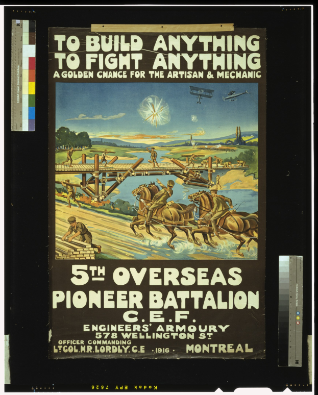 Plakat für das 5. Overseas Pioneer Bataillon mit dem Text "Alles Bauen für den Kampf: Eine goldene Chance für den Handwerker & Mechaniker", das eine Gruppe von Menschen vor einem hellblauen Himmel mit weißen Wolken zeigt.