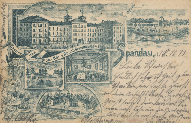 Alte Postkarte mit einem Bild des Brandenburgischen Tors in Deutschland mit handgeschriebenem Text.