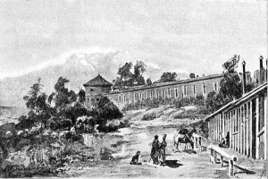 Eine Schwarz-Weiß-Zeichnung einer Gruppe von Menschen vor einem Gebäude, umgeben von Bäumen, Hügeln und einem klaren Himmel, mit dem Text 'Das Gefängnis im 19. Jahrhundert' unten.