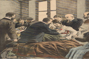 Eine Gruppe von Menschen umgibt einen Mann in einem weißen Laborkittel und Stethoskop, der auf einem Bett in einem Raum mit einem Fenster liegt, mit dem Text "TOD DES KÜNSTLERS IN PARIS" unten.